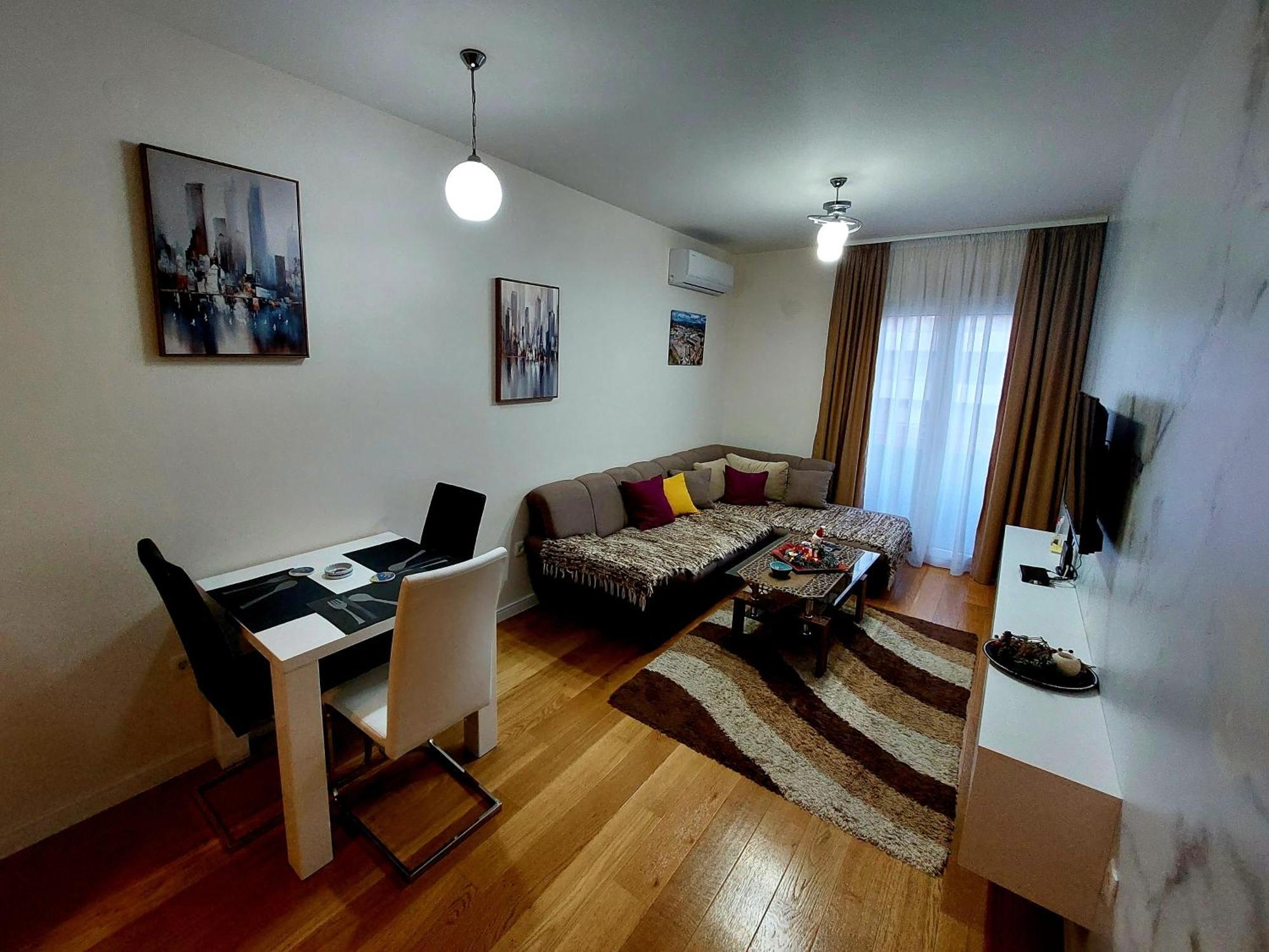 New York - Central Point Podgorica Room photo